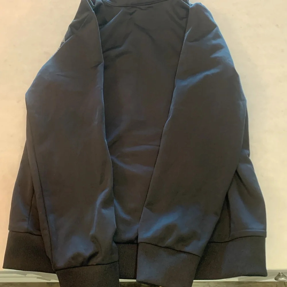 Adidas jacket - Picture 4 of 5